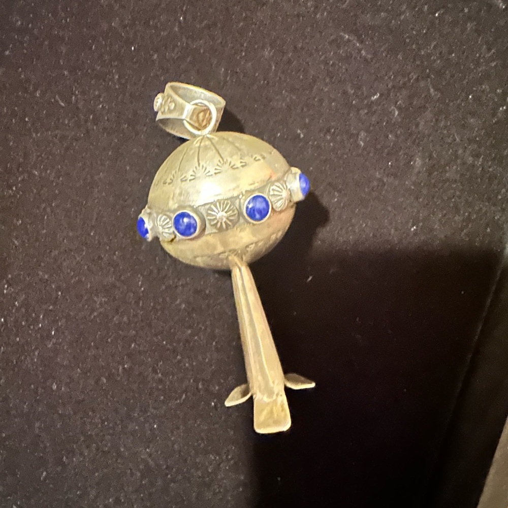 Navajo Squash bulb, Sterling Silver and Lapis Lazuli - Picture 3 of 5